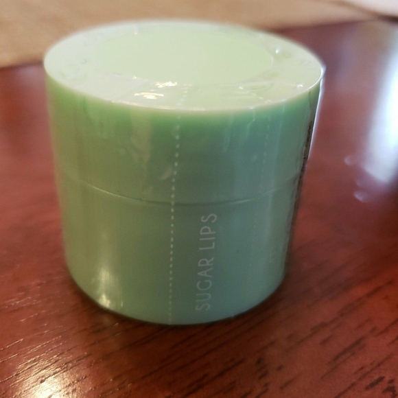 *New* Give Them Lala Lip Scrub - Picture 2 of 4